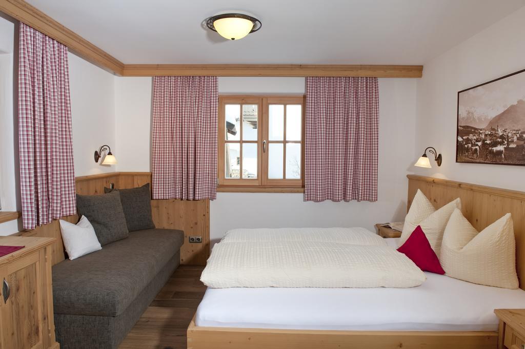 Bauernhof Wachter Villa Фис Екстериор снимка